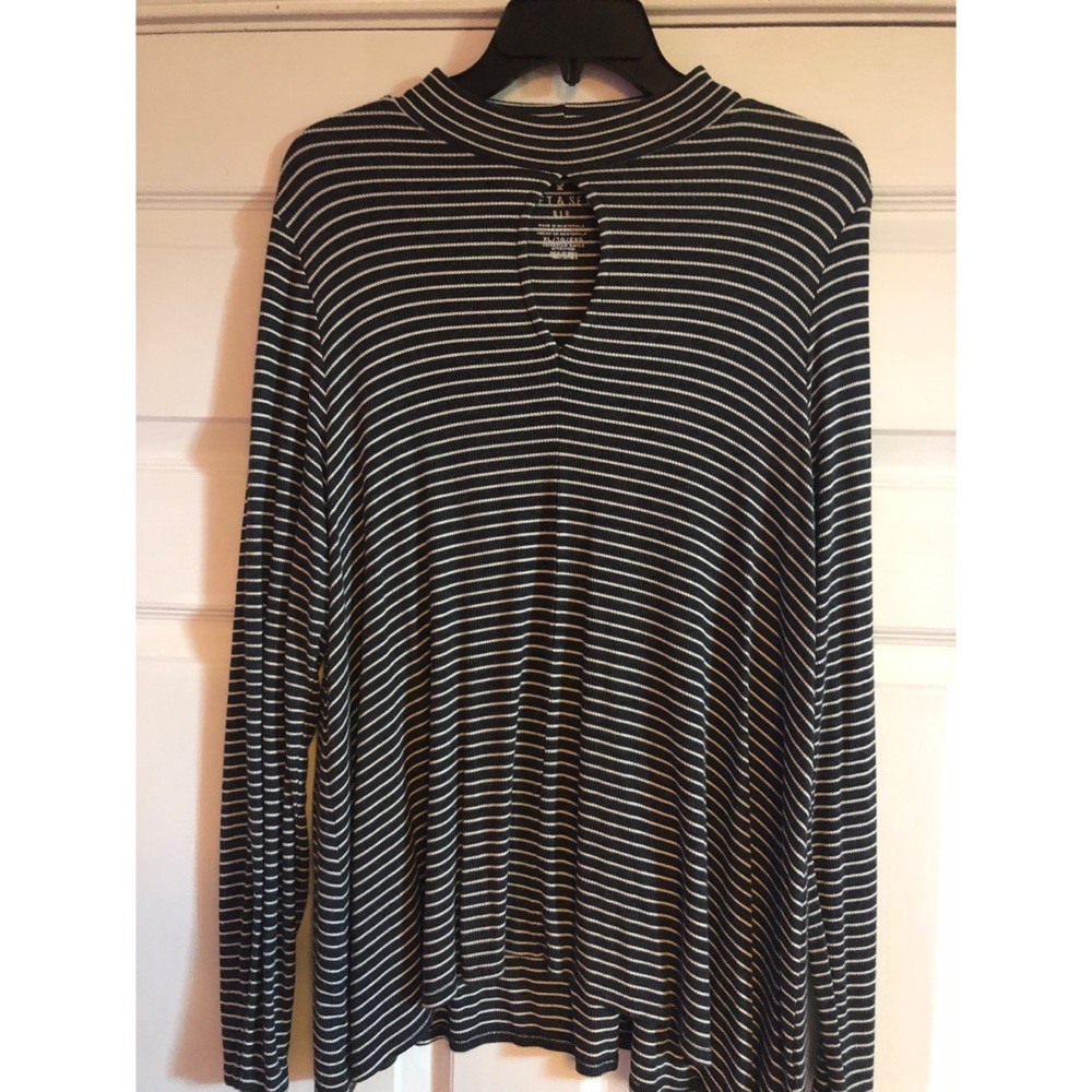 American Eagle soft and sexy long sleeve top